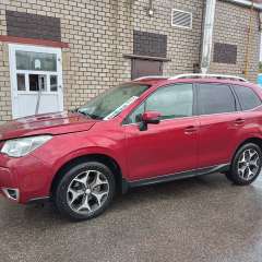 Subaru Forester проходит водородную очистку двигателя