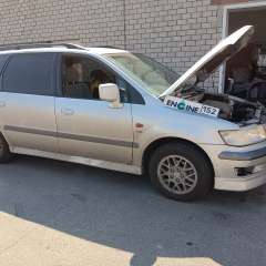 Mitsubishi Chariot Grandis  проходит водородную очистку двигателя