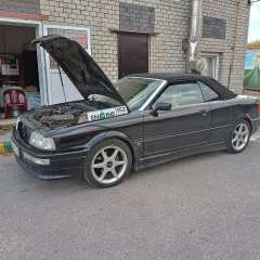 Audi 80 проходит водородную очистку двигателя