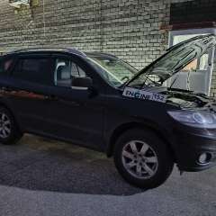 Hyundai Santa Fe на водородной очистке двигателя в компании ВОДОРОДОФФ (ранее Водород+ НН) Hyundai Santa Fe проходит водородную очистку двигателя