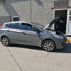 Hyundai Solaris проходит водородную очистку двигателя