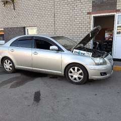 Toyota Avensis проходит водородную очистку двигателя